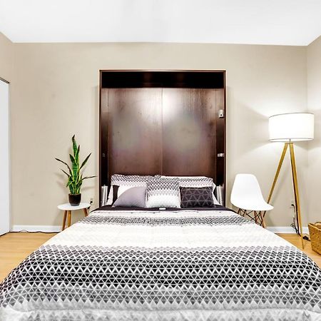 Rittenhouse Studio Apartment With Patio By Act Philadelphia Eksteriør billede