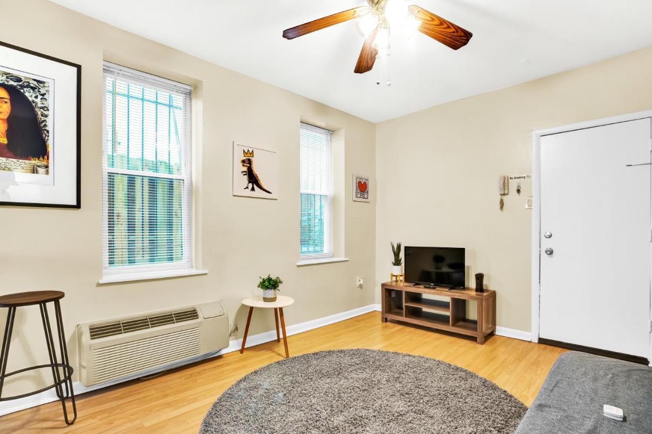 Rittenhouse Studio Apartment With Patio By Act Philadelphia Eksteriør billede
